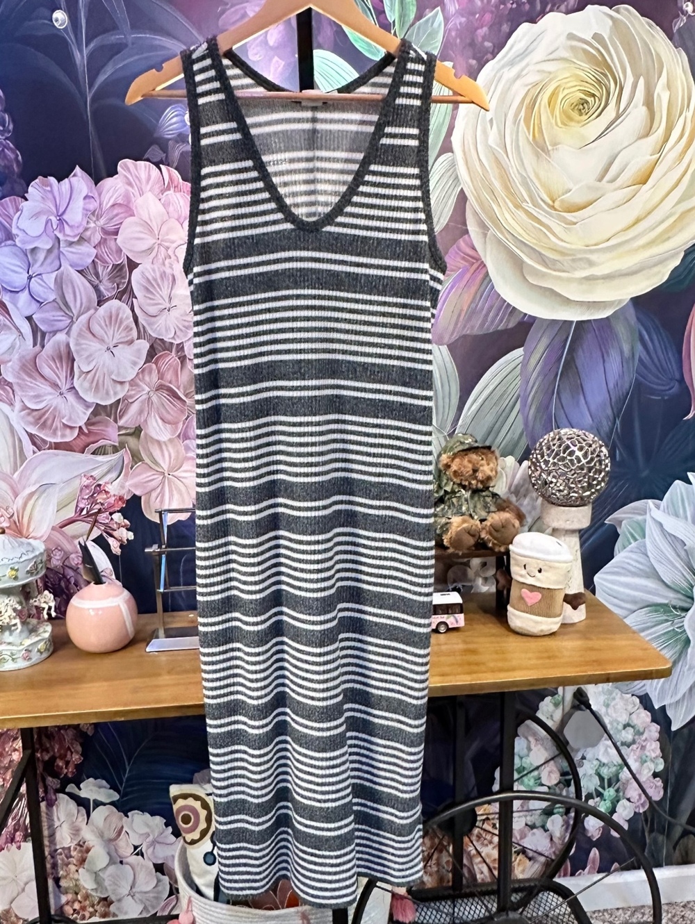 GAP Gray White Striped Stretch Ribbed Knit Maxi Dress V-Neck Tank Coastal Casual